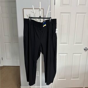 XL Women’s Old Navy SleekTech Pants